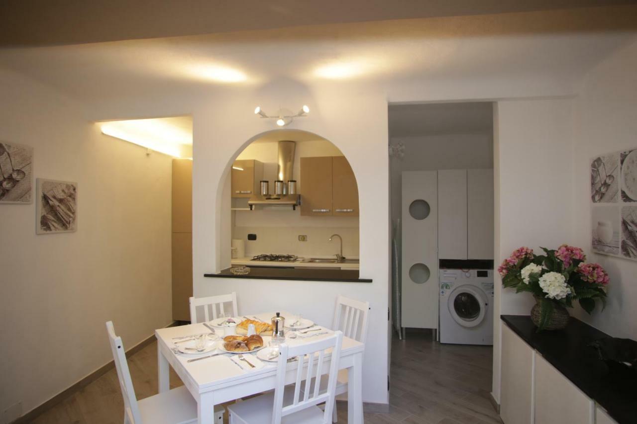 Apartment Posidonia Casa Al Mare In Citta Genoa